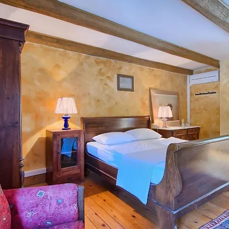 Bura Tatil Evi *